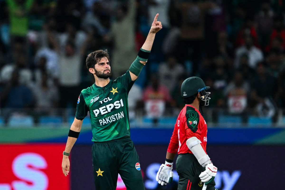 Pakistan overcome Bangladesh to book Asia Cup 2025 final clash with India Pakistan overcome Bangladesh to book Asia Cup 2025 final clash with India