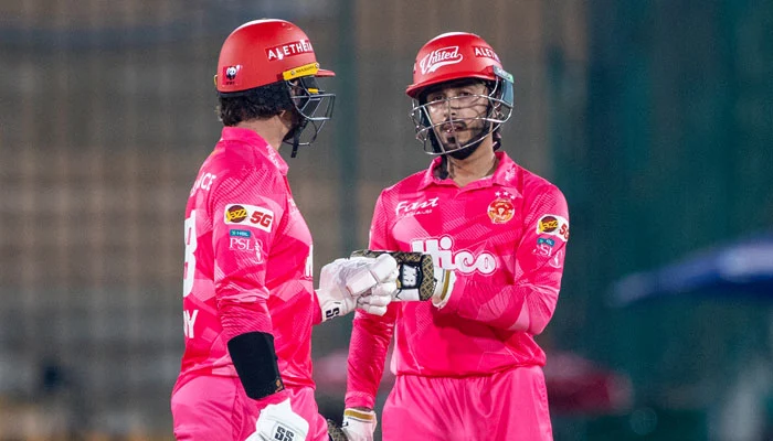 Islamabad United Outclass Karachi Kings with Dominant All-Round Display