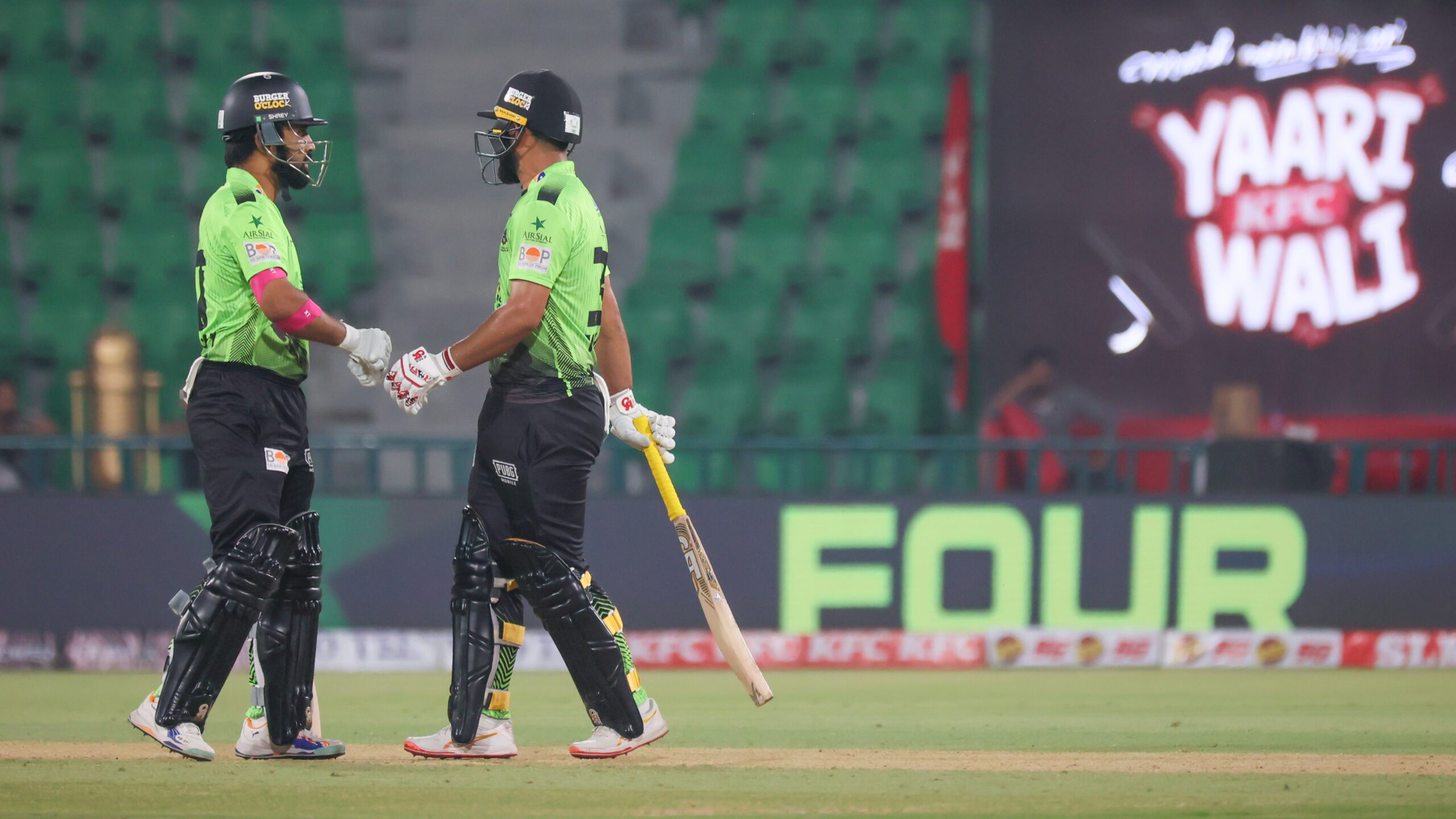 Qalandars Stay in the Hunt as Fakhar’s Heroics Sink Zalmi
