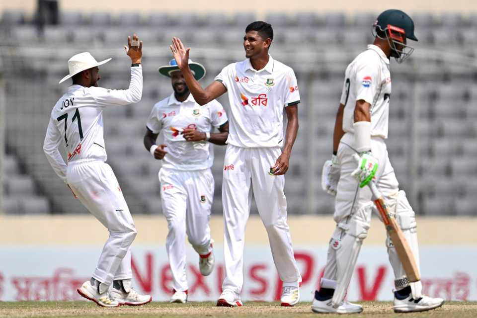 Bangladesh Outclass Pakistan to Go 1-0 Up in Test Series Bangladesh Outclass Pakistan to Go 1-0 Up in Test Series